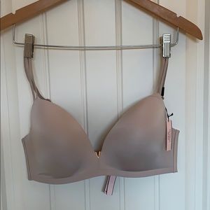 Victoria’s Secret 36D NWT taupe lightly padded bra